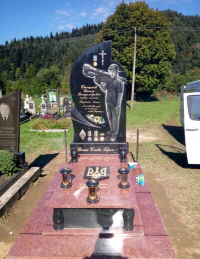 пам'ятники для військових