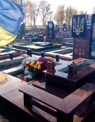 пам'ятник воїну